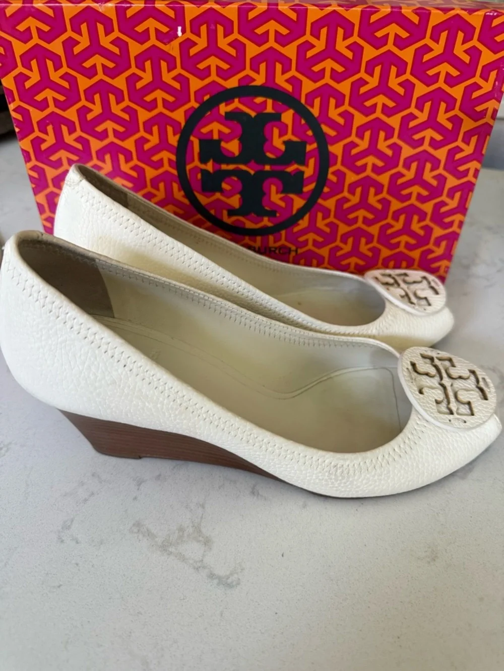 Tory Burch Ivory Textured Leather Wedge Pumps with Logo Medallion - Picture 1 of 6